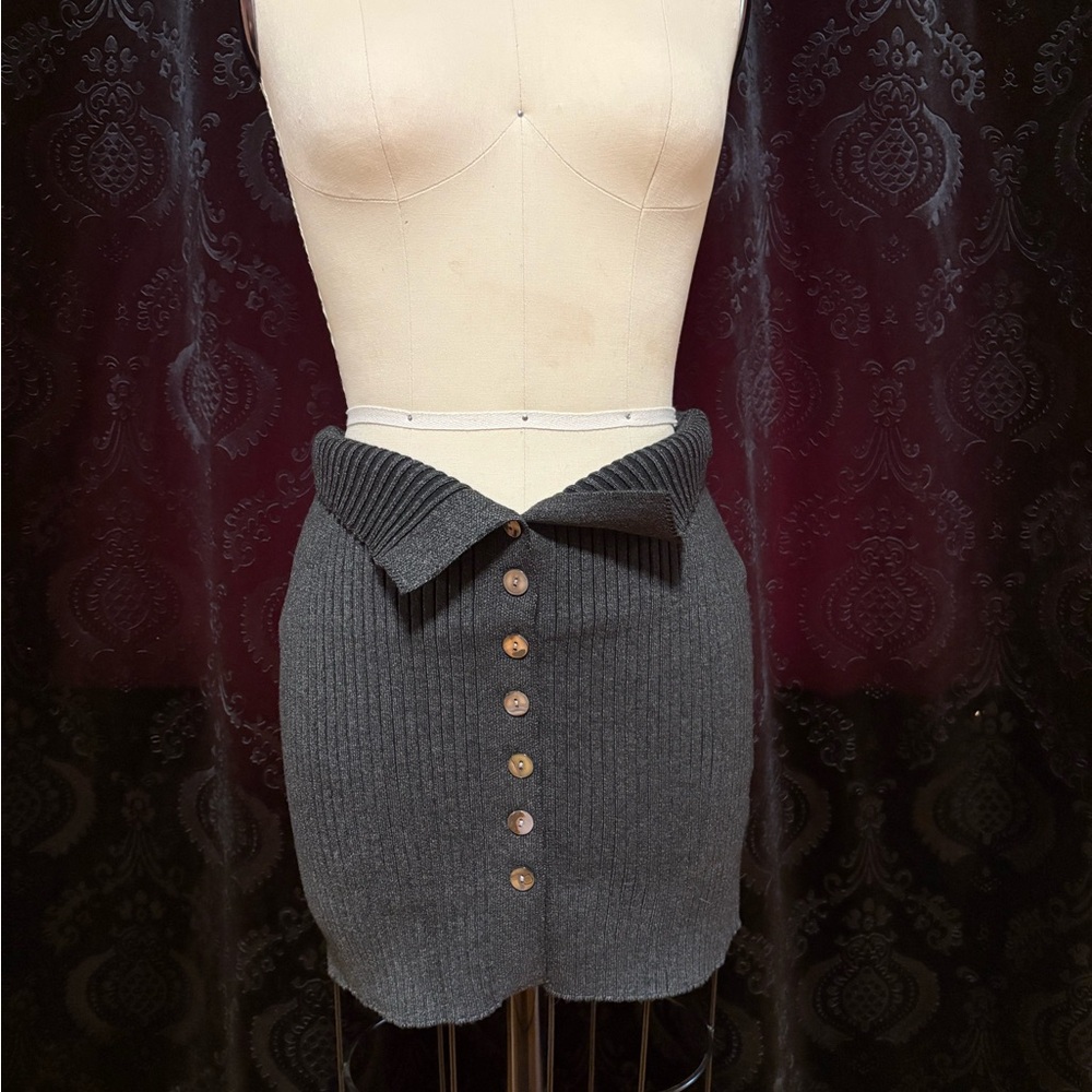 Finesse Charcoal Ribbed Button-Front Mini Skirt